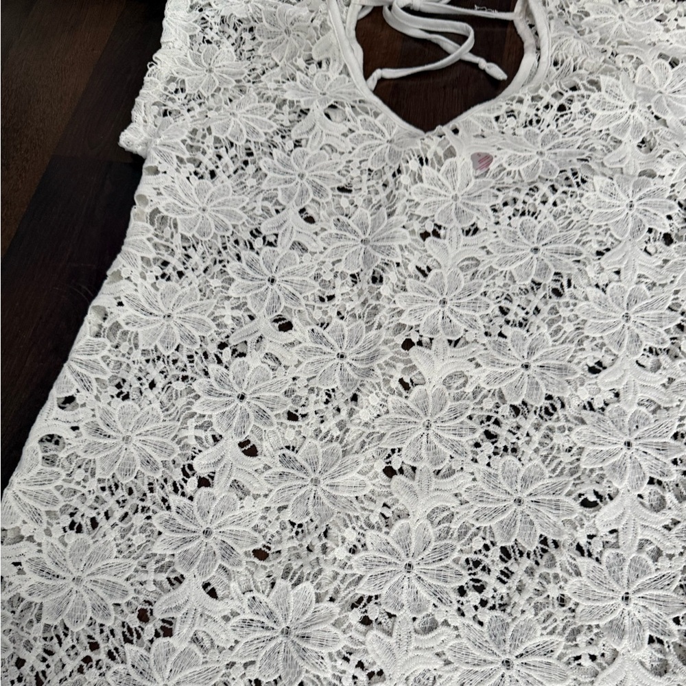 Floral Boho Lace Cover-Up - Picture 2 of 5